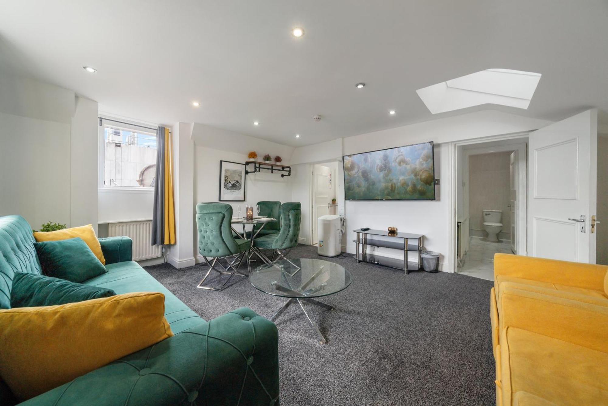 Luxurious 1-Bedroom Penthouse On Oxford Street 11G Londres Exterior foto